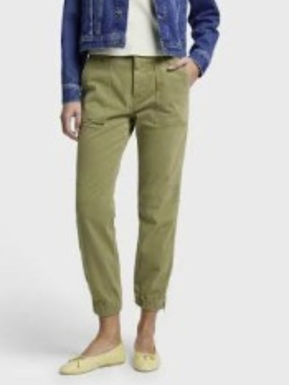 7 For All Mankind: Darted Boyfriend Jogger in Sateen Army - size 27